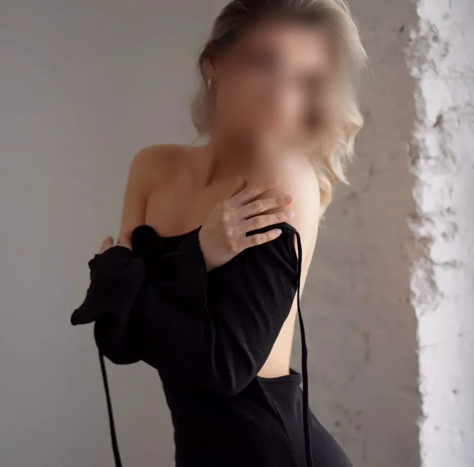 Ana, 25 años